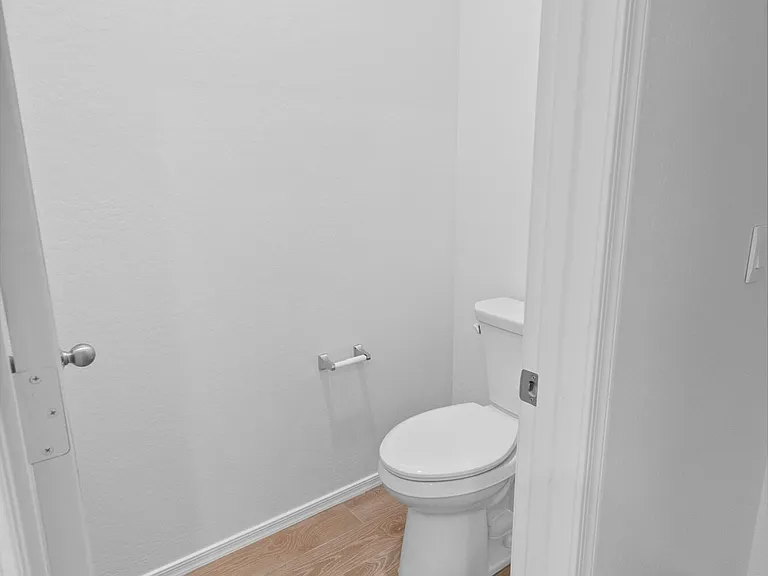 18351 W Hackamore Dr — Photo 32
