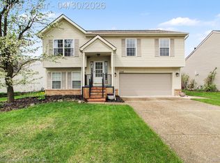 7318 Royal Troon Dr, Ypsilanti, MI 48197