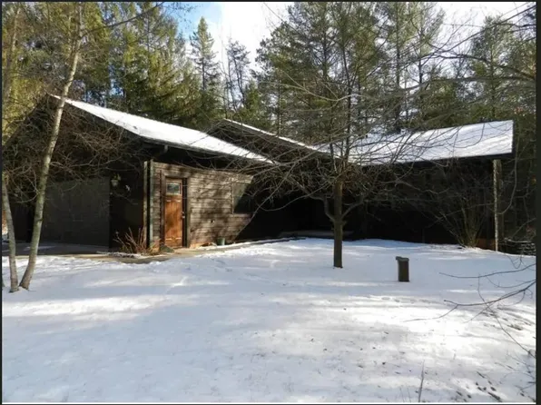 9085 Rockwood Ct, Minocqua, WI 54548
