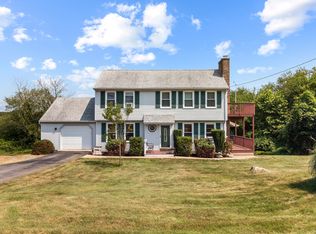 37 Noyes Ave, Stonington, CT 06378