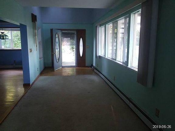 3rd image of 143 E Terrace Ave