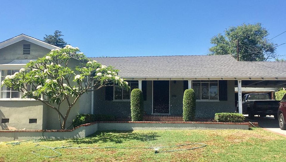 1st image of 13617 La Cuarta St