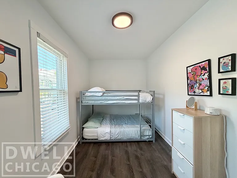 1419 N Paulina St — Photo 25
