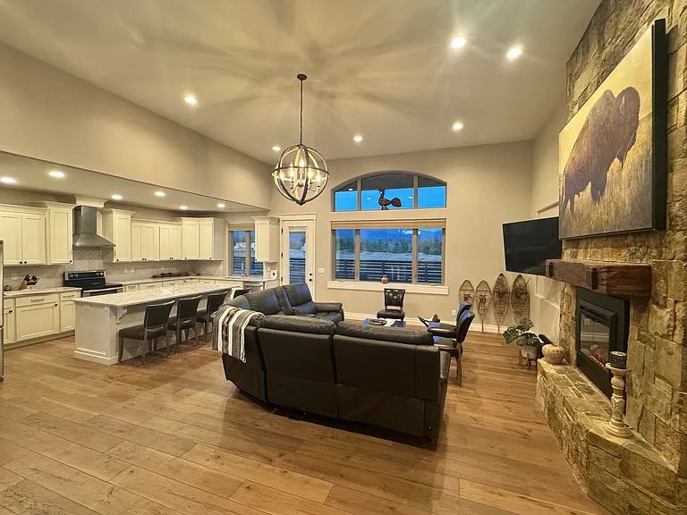 135 Baywood Dr — Photo 9