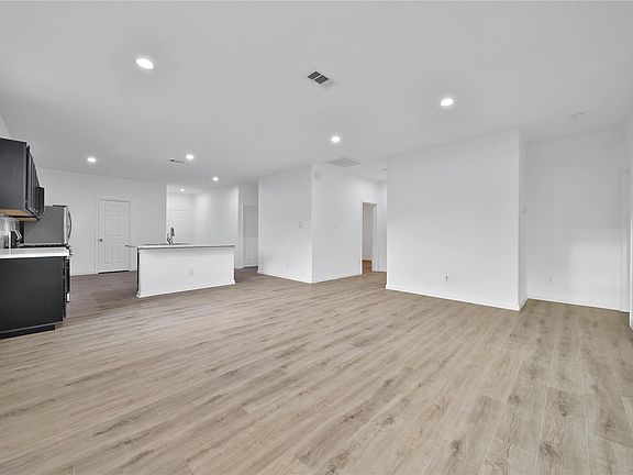 4th image of 11423 Green Cay Ln