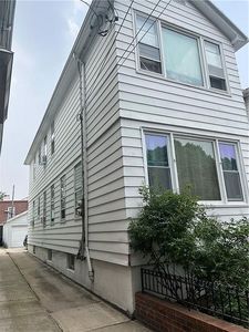 5736 65th St, Maspeth, NY, 11378