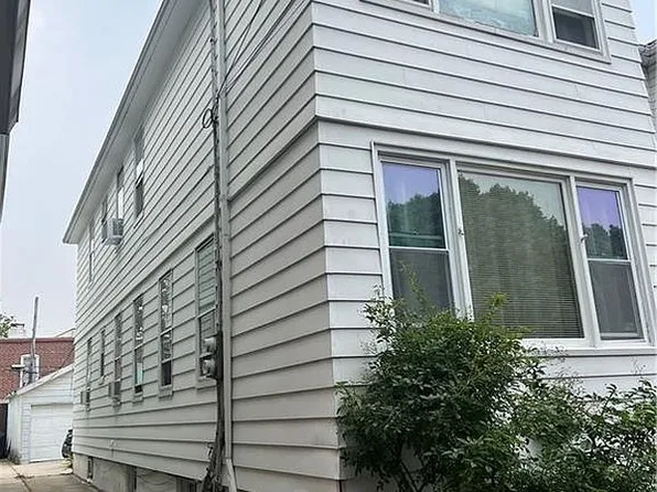 5736 65th St, Maspeth, NY 11378