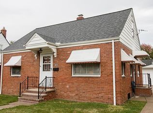 825 E 256th St, Euclid, OH 44132