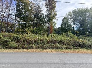 L27 Dusenberry Ln, Troy, NY 12180