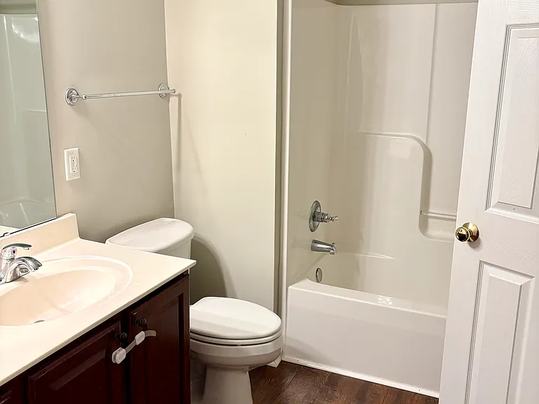 346 N Rock Springs Rd — Photo 11