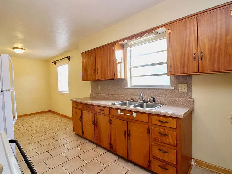 5113 Morris Ave — Photo 3