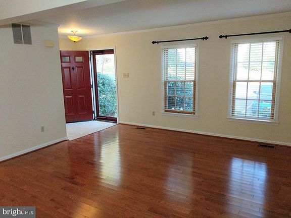 3rd image of 3880 Mohr Oak Ct
