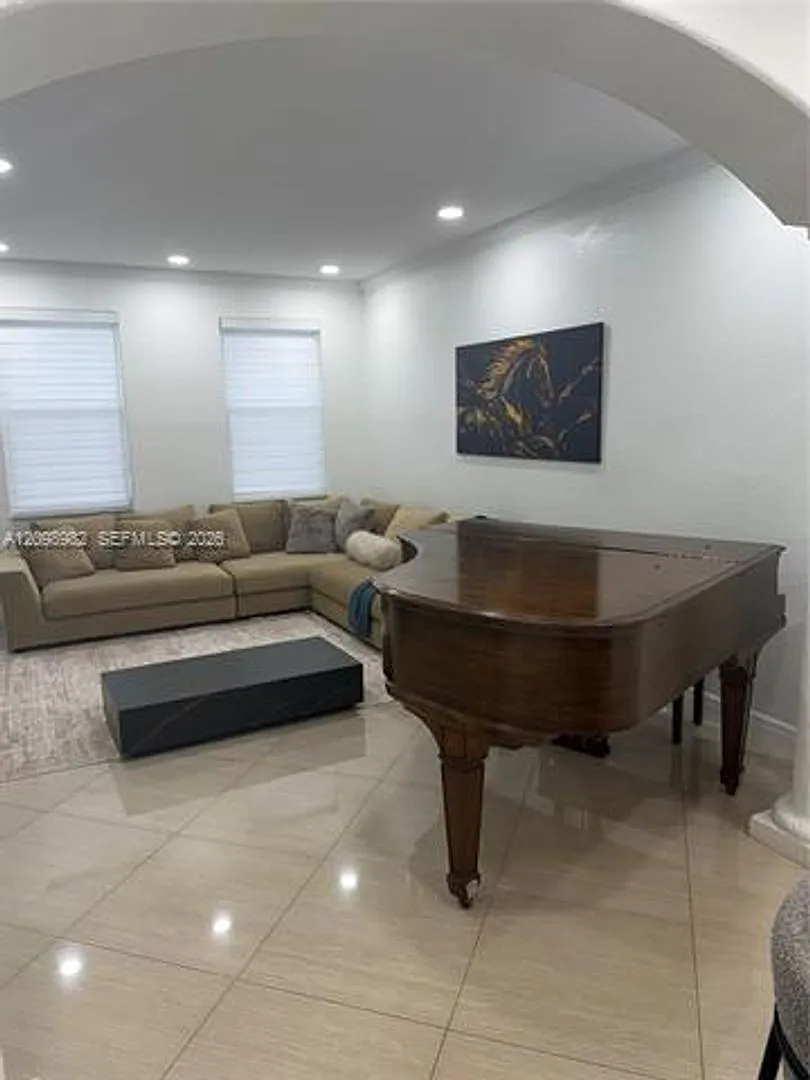 15411 SW 36th Ter # 15411, Miami, FL 33185 — Photo 1