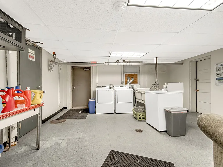 2107 Hennepin Ave #4 — Photo 18