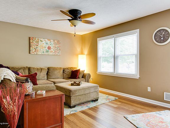 4th image of 8707 Bristol Oaks Ct