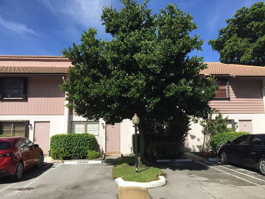 1st image of 9722 Shadow Wood Blvd