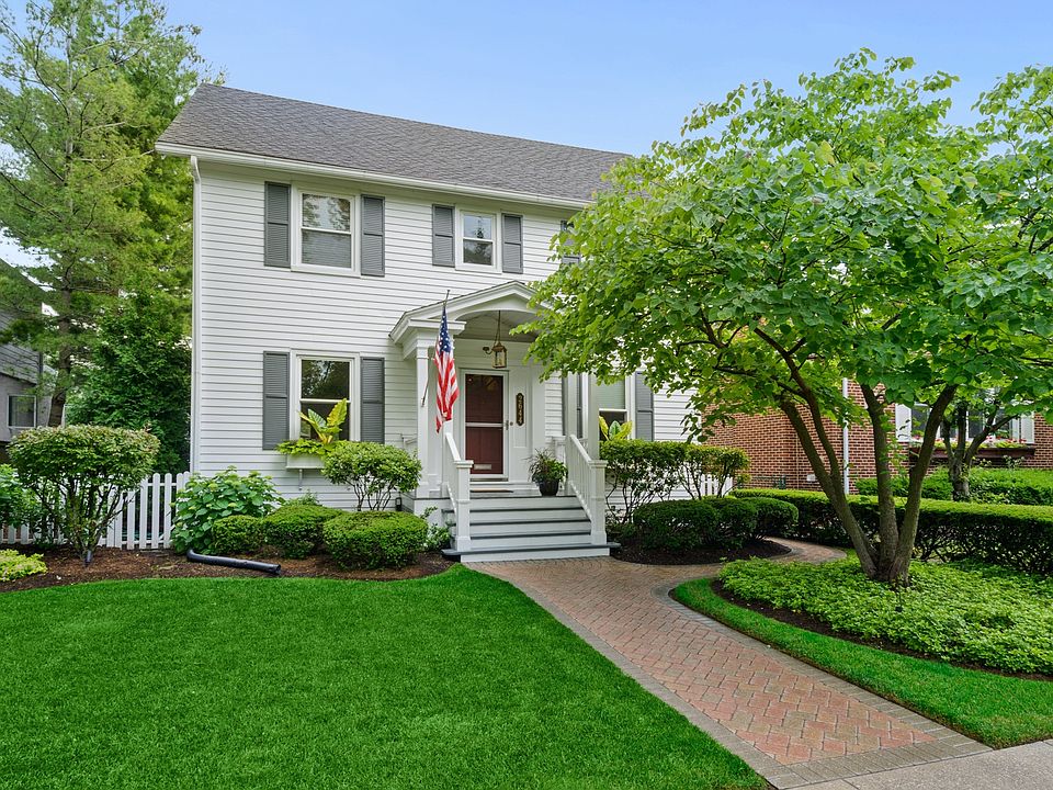 1st image of 2644 Lincolnwood Dr