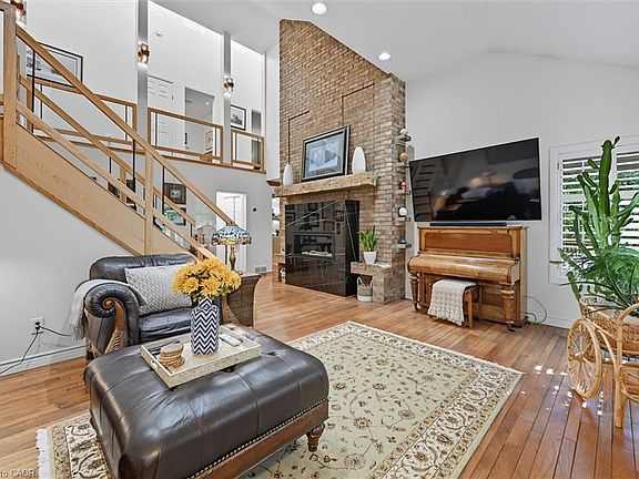 5th image of 275 Greenbriar Rd