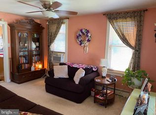 390 N Lewis Rd, Royersford, PA 19468