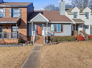 206 Meadowcrest Dr, Florence, AL 35630