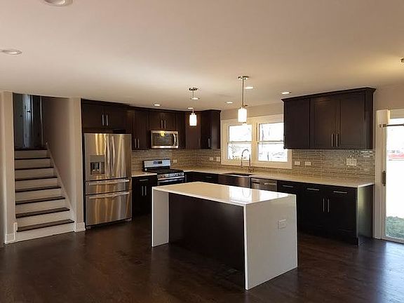 4th image of 9220 W 144th Pl