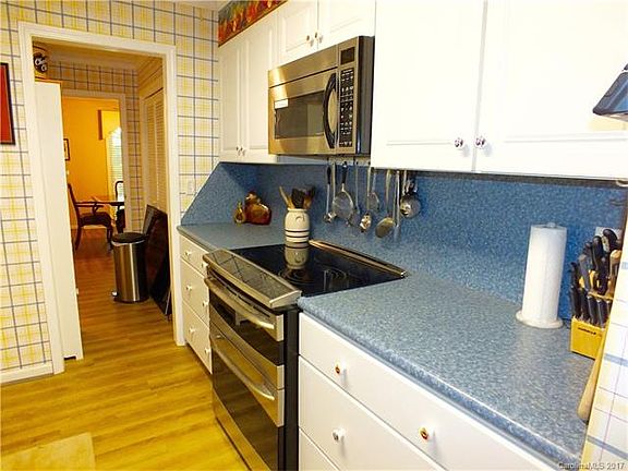 4th image of 4175 White Pine Ct