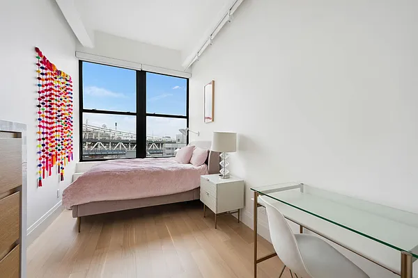 Rented by Sotheby's International Realty | media 14