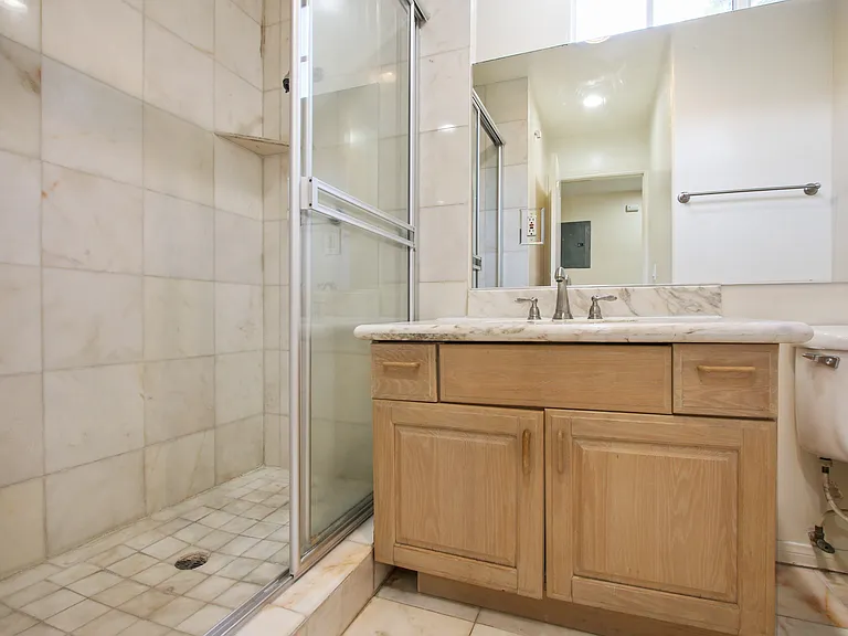 12019 Rochester Ave #2 — Photo 11
