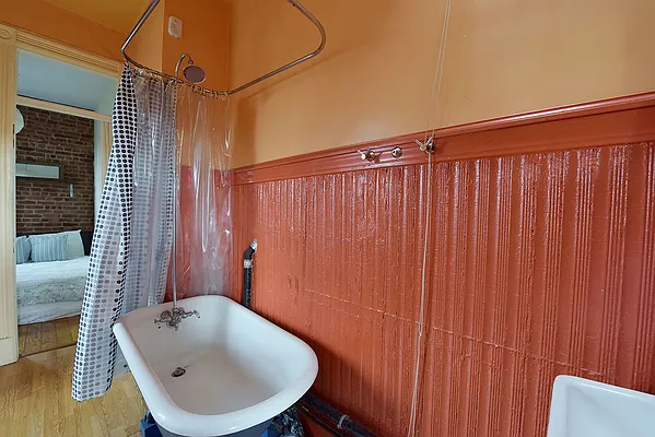 Rented by Verus Real Estate | media 15