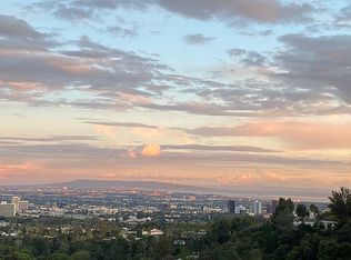 960 Linda Flora Dr, Los Angeles, CA 90049