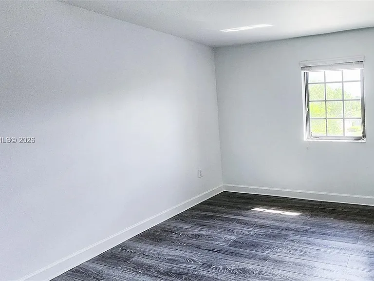 470 NE 194th Ter #470 — Photo 19