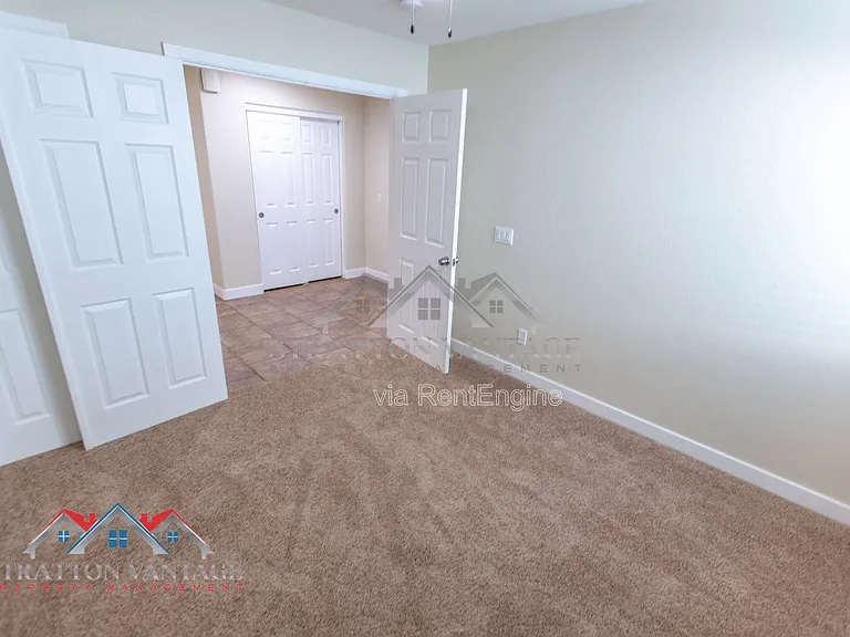 1868 W Desert Seasons Dr — Photo 23