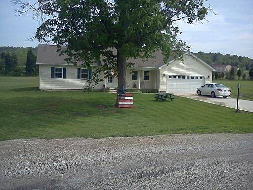 1st image of 100 Jeridan Dr