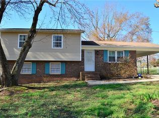 150 Mapleleaf Rd, Statesville, NC 28625
