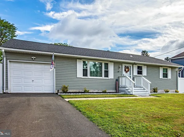 10 Lafayette Rd, Pennsville, NJ 08070