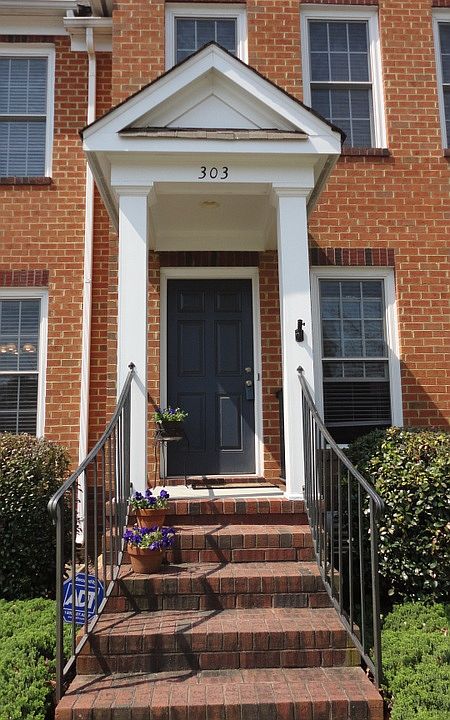 1st image of 303 Herman Melville Ave