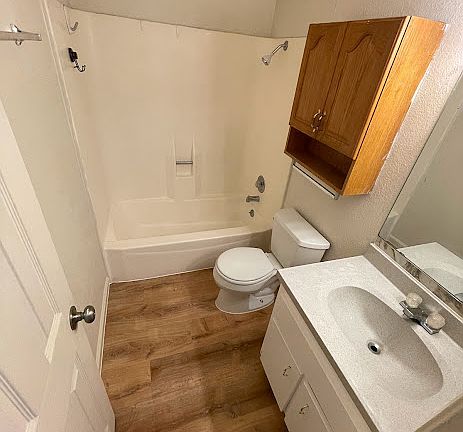 4th image of 1210 Charisse St APT C