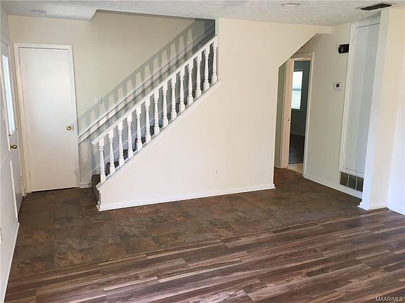 5th image of 3824 Dovewood Ct