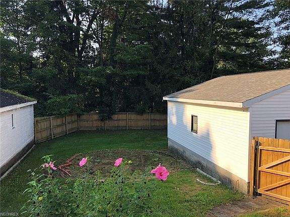 3rd image of 157 Terrace Dr