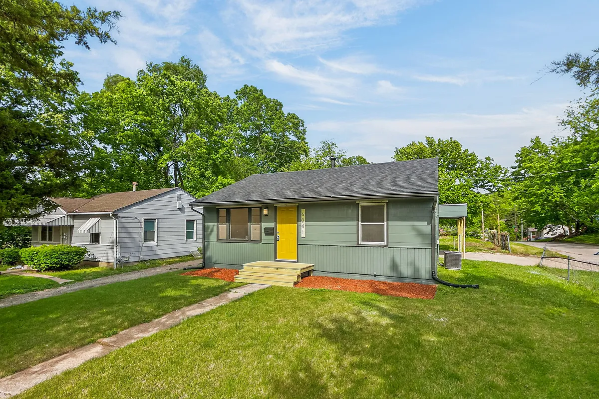 Building Photo - 6041 Walrond Ave