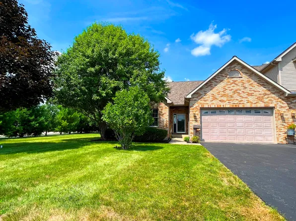 727 Charlotte St, Sandwich, IL 60548