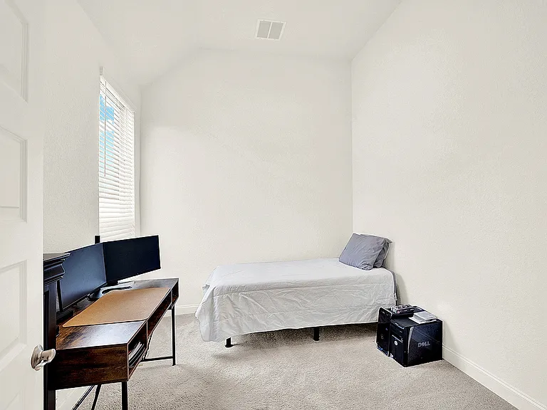 6826 Hallie Loop — Photo 36