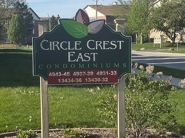 13434 E Circle Dr APT 404, Crestwood, IL 60445