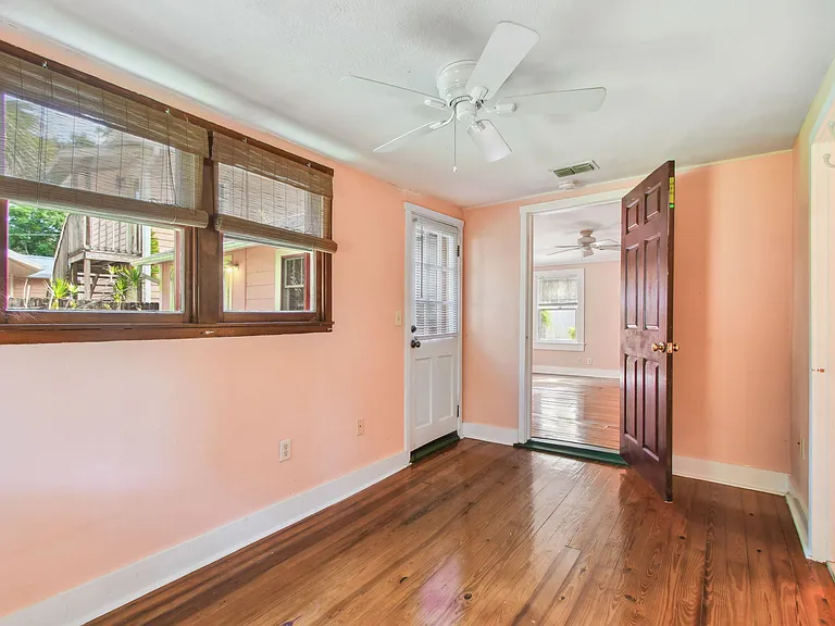 618 Louden Ave — Photo 30