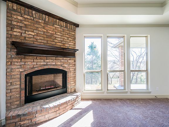 5th image of 14314 Red Oak Dr