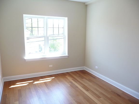 5th image of 3705 N Kedzie Ave APT 307
