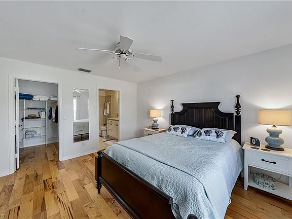 5th image of 259 Deerwood Cir APT 1-7