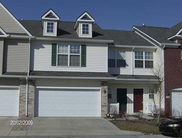 1st image of 6304 N Bishops Pond Ln