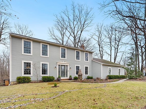 2nd image of 5323 Sherington Rd