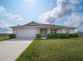 712 NW 7th Pl, Cape Coral, FL 33993